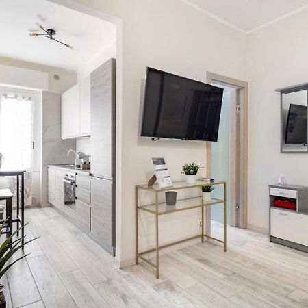 Snt Apartment - City Center ベルガモ エクステリア 写真