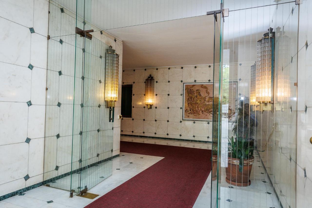 Snt Apartment - City Center ベルガモ エクステリア 写真