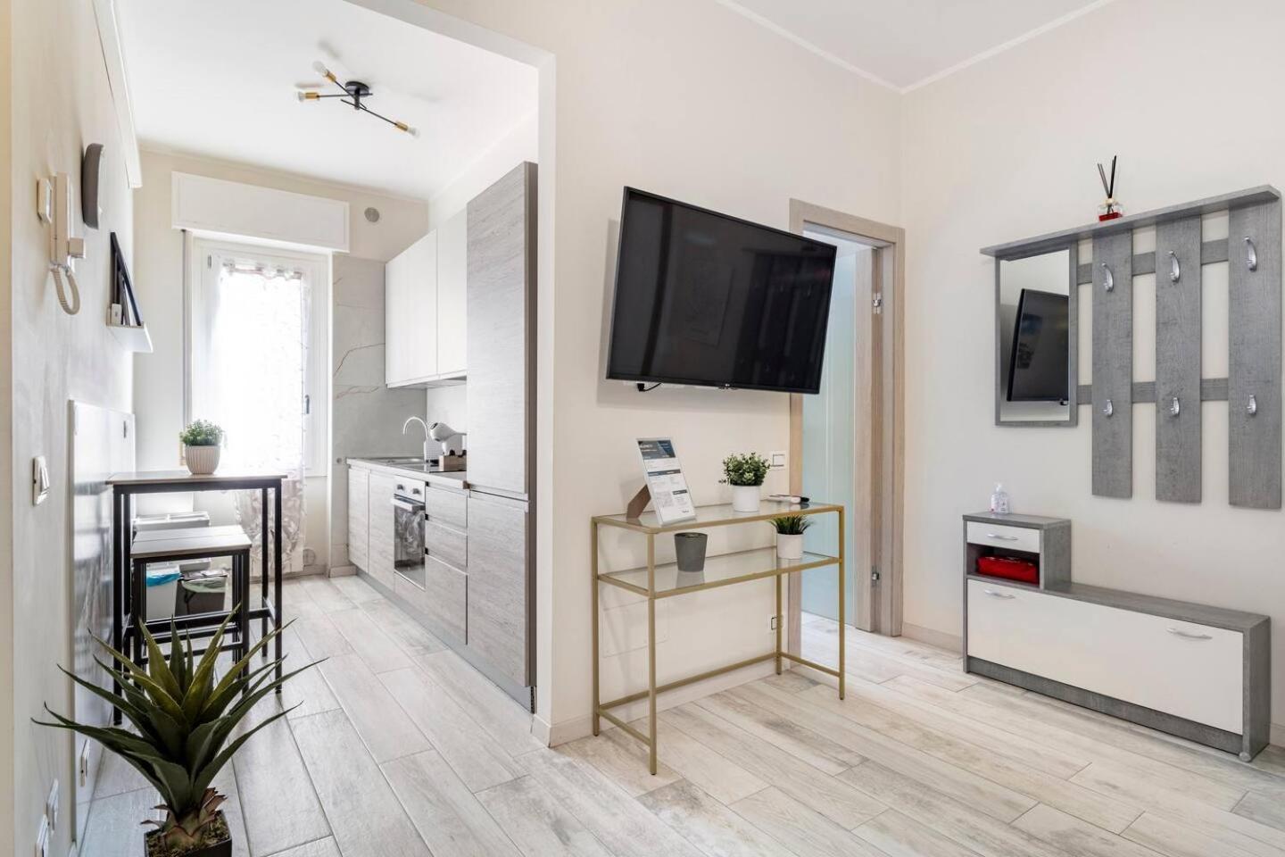 Snt Apartment - City Center ベルガモ エクステリア 写真
