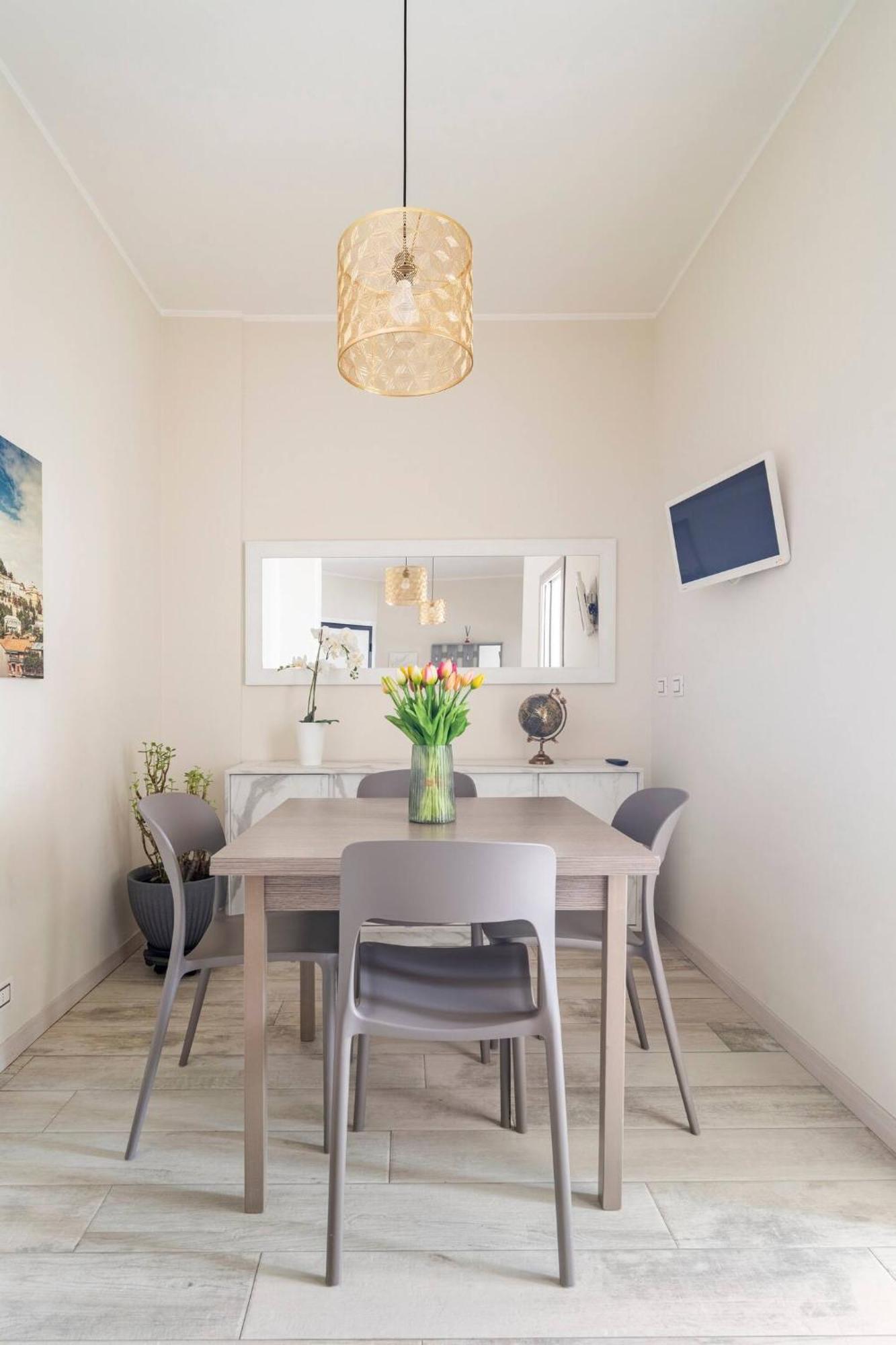 Snt Apartment - City Center ベルガモ エクステリア 写真